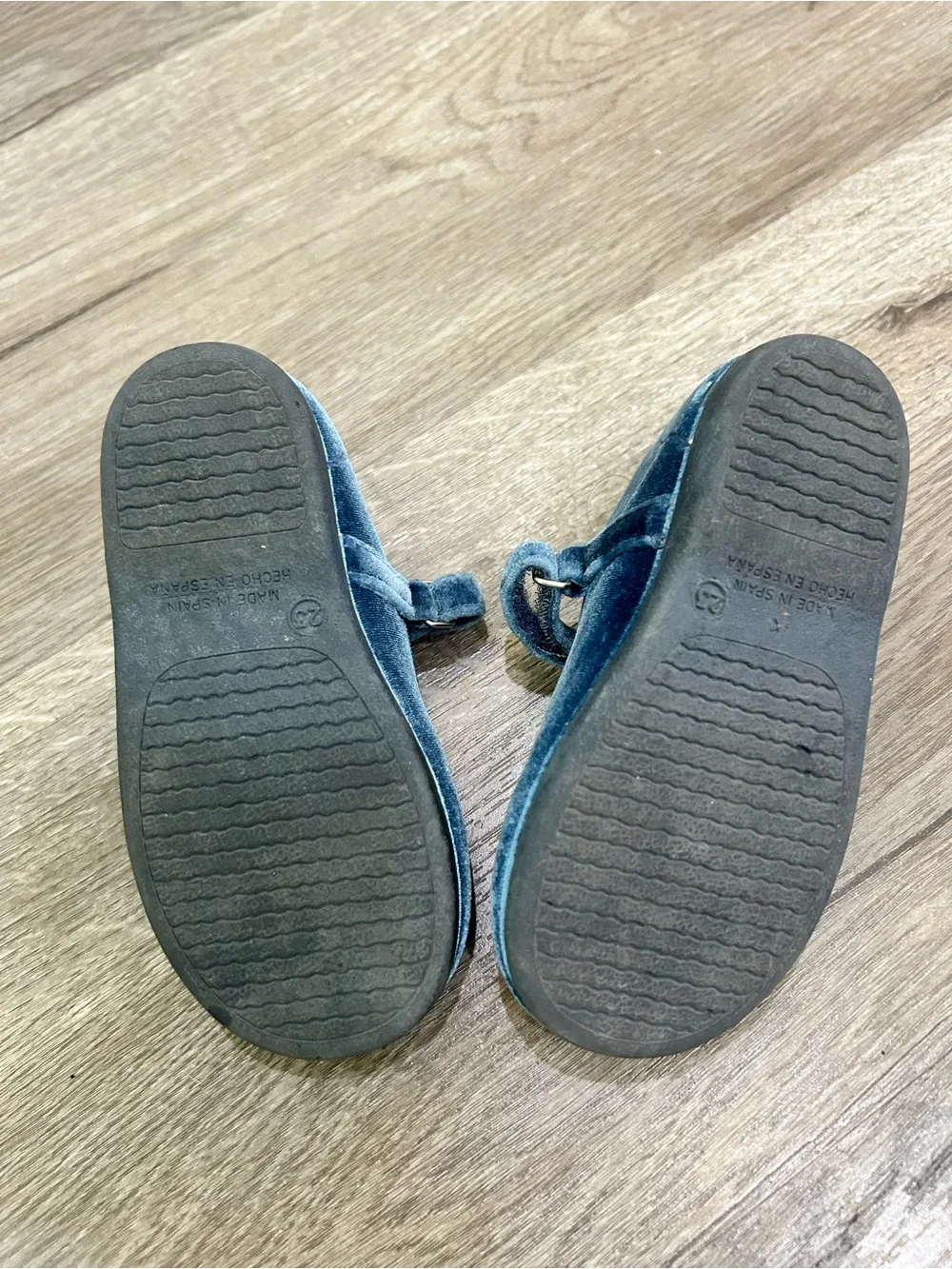 Children Chic Blue Velvet Mary Jane Shoes